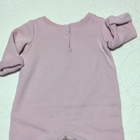 0-3m (5/$20) Toasty Romper by Gap - Picture 12 of 13